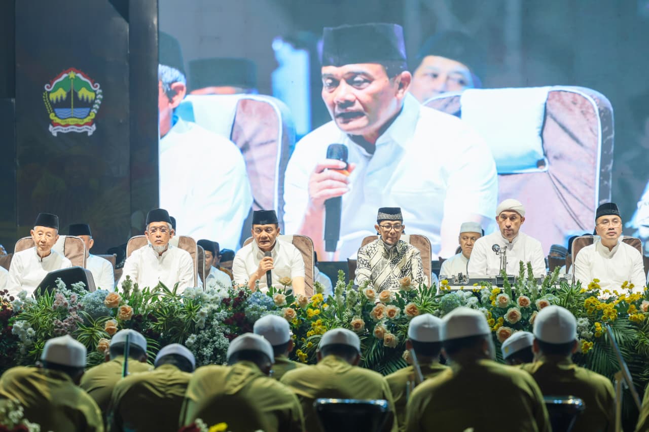 Ribuan Jemaah Jateng Bersholawat Doakan Korban Bencana NTT hingga Kalimantan